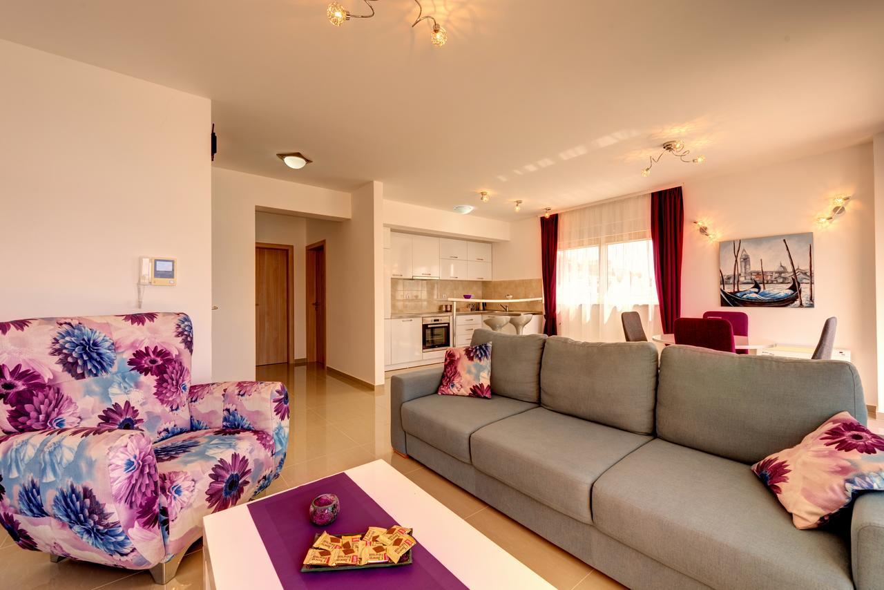 Apartments Villa Adriatic Tivat Luaran gambar