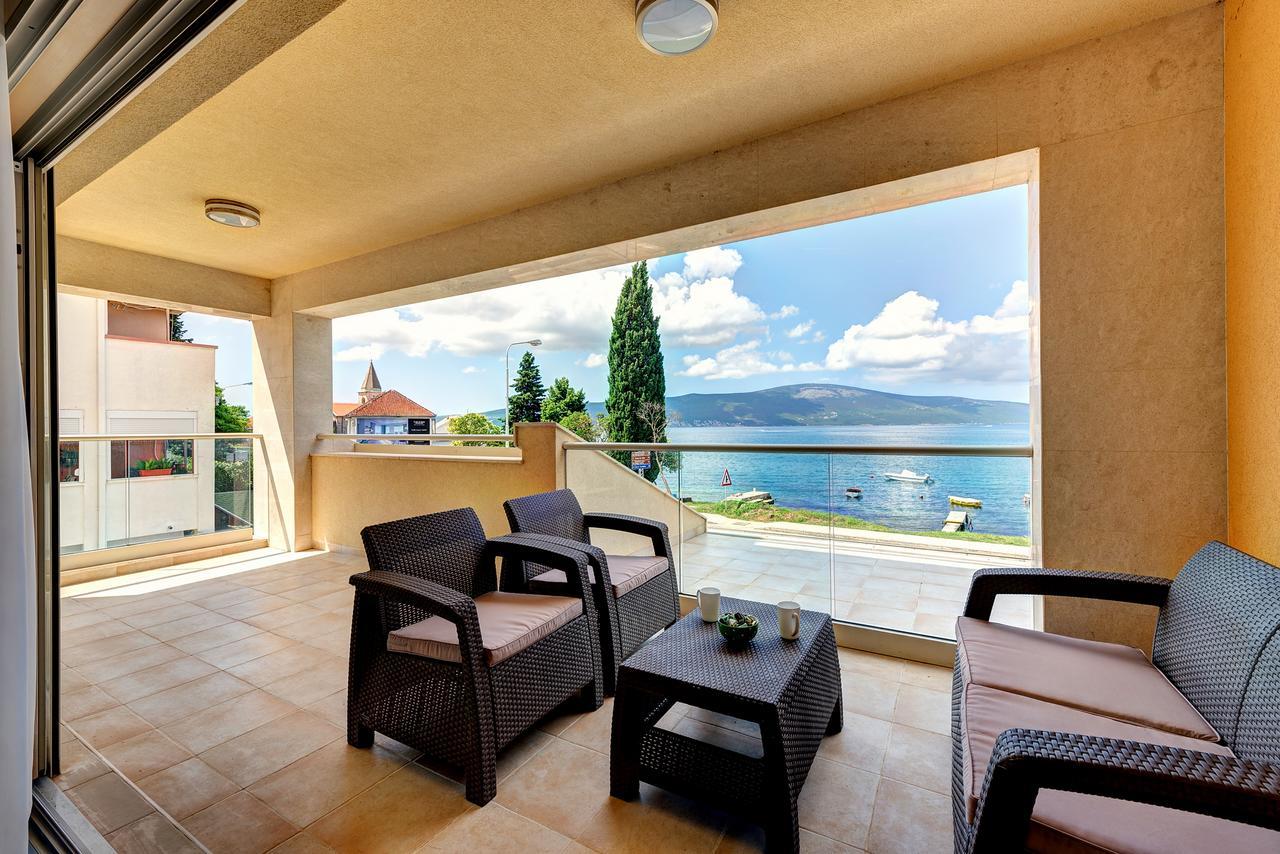 Apartments Villa Adriatic Tivat Luaran gambar