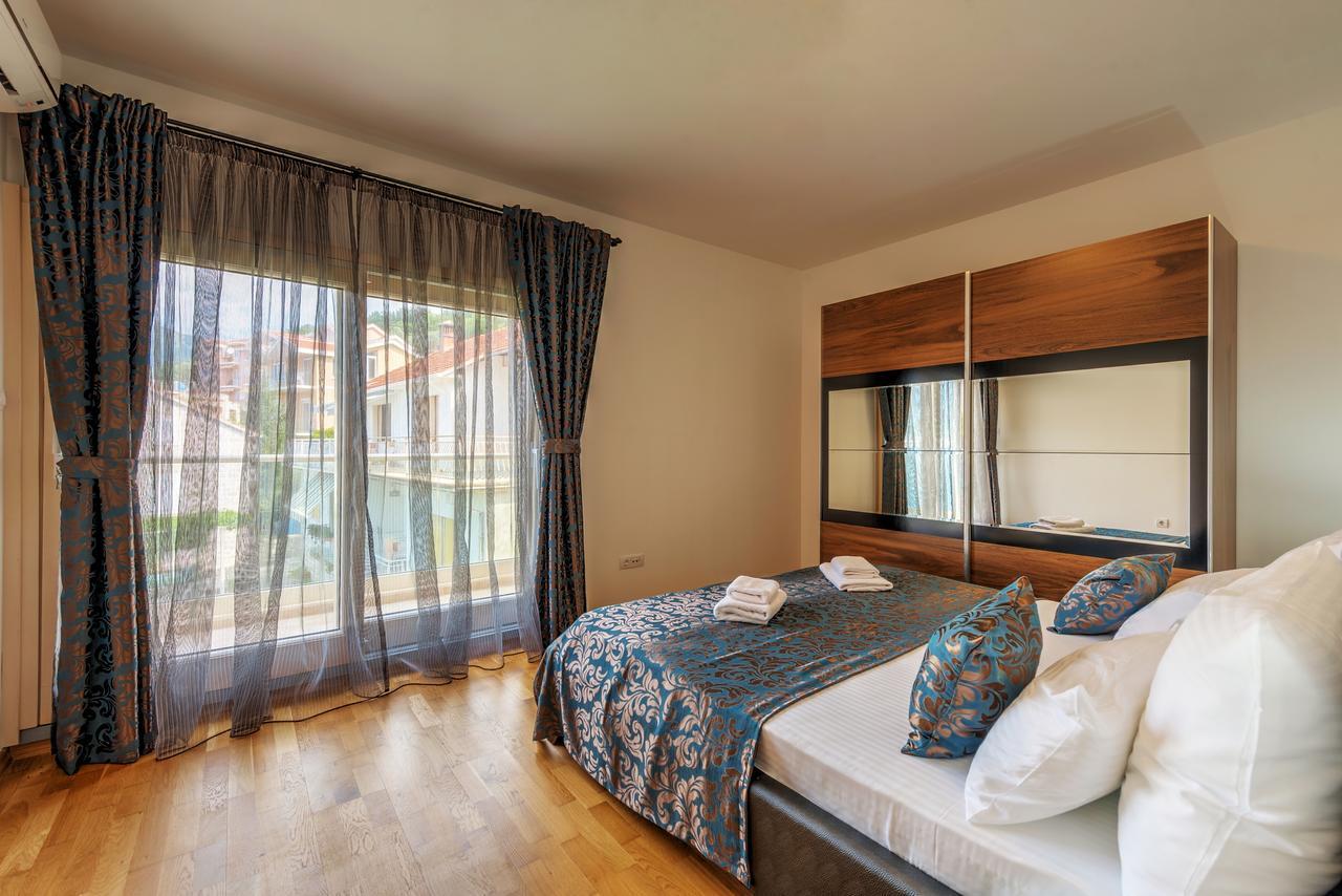 Apartments Villa Adriatic Tivat Luaran gambar